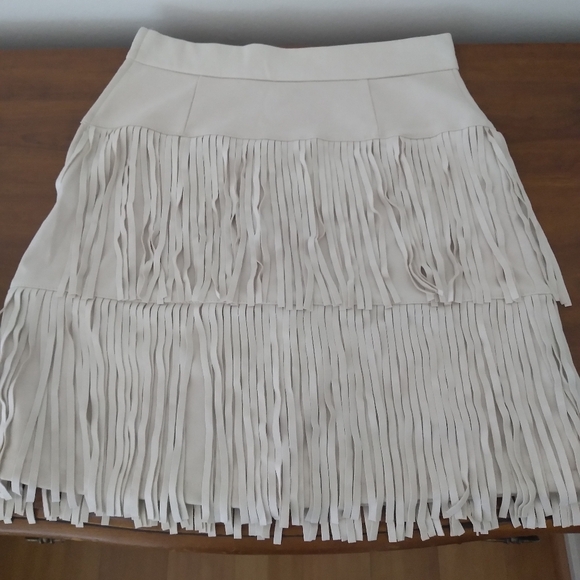Beige fringe skirt - Picture 3 of 5